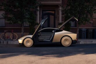 Tesla Cybercab Fleets: Business Opportunity or Risk?
